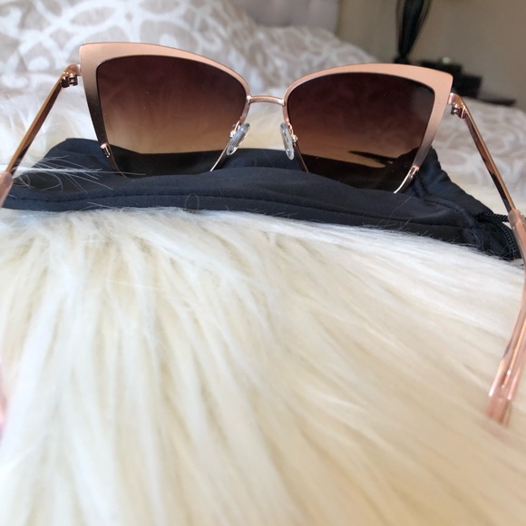 ❌❌❌❌❌❌ SOLD Sunglasses Diff. - Picture 5 of 6